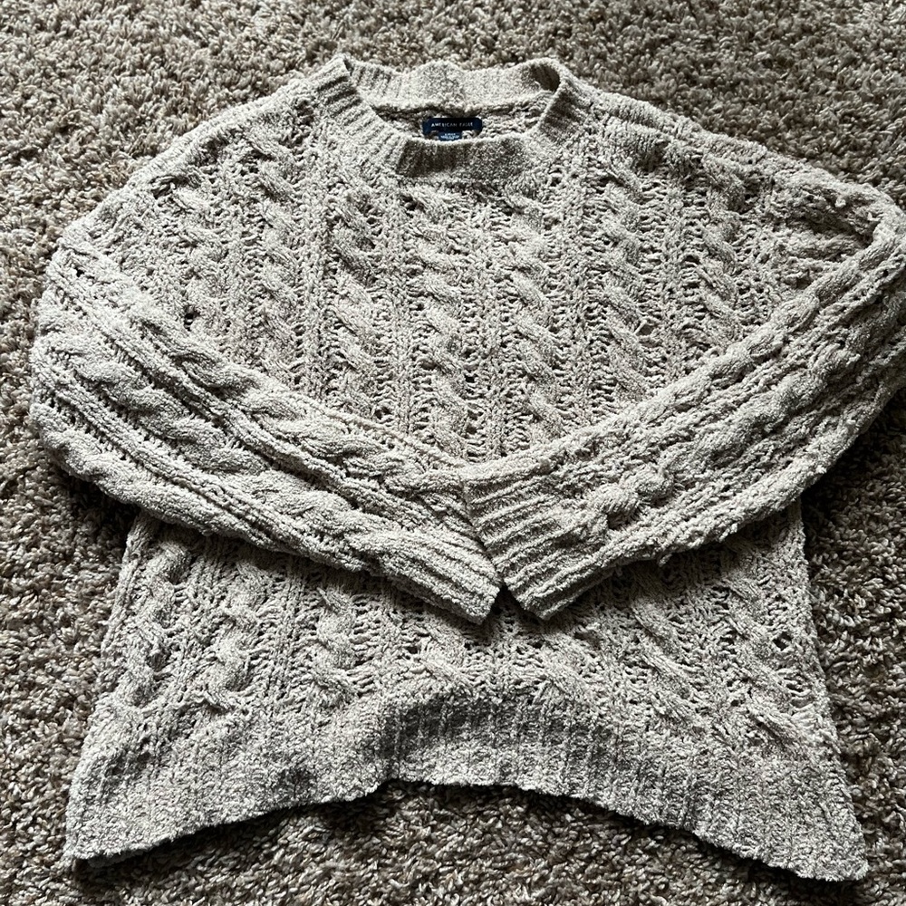 American Eagle sweater